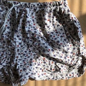 BRANDY MELVILLE SHORTS